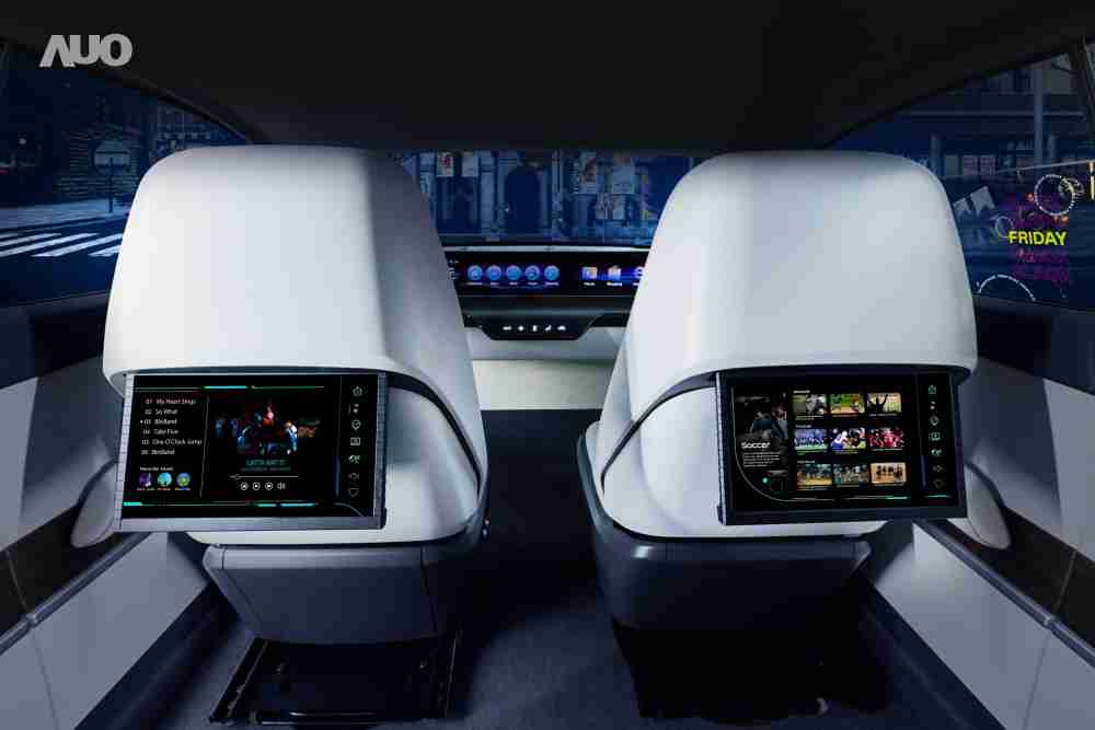 28国际新一代Smart Cockpit 2024，，，以Micro LED先进显示技术优势，，，，创建〝可卷式后座娱乐显示器〞，，，，仅在互动时才显示出所需画面及信息，，，，扩充更丰富的娱乐和交互信息服务，，获国际奖项荣耀